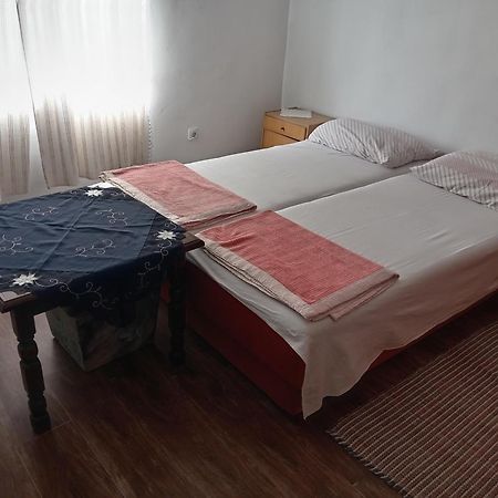"Poetsko Cose" Nikole Tesle 86 Guest House Morovic Bagian luar foto