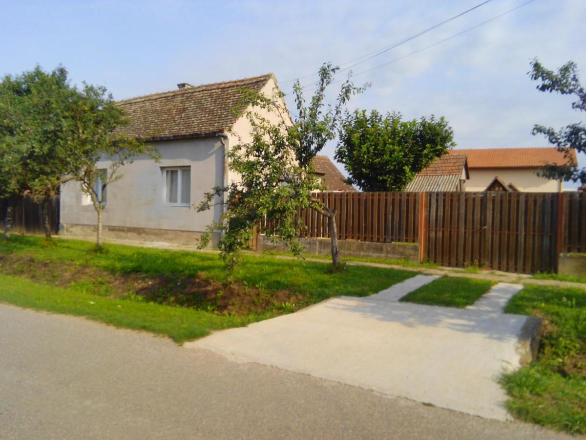"Poetsko Cose" Nikole Tesle 86 Guest House Morovic Bagian luar foto